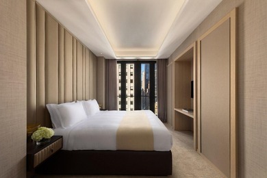 Welcome to Mandarin Oriental Residences, Fifth Avenue. Gilded - photo 12