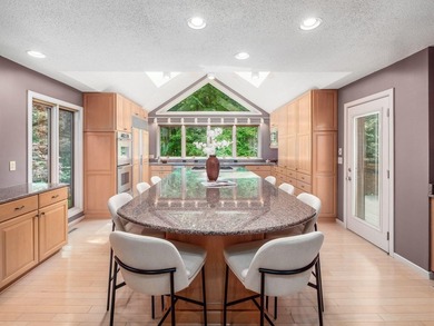 A rare opportunity to own one of Muirfield Village's most - photo 14