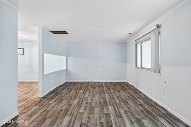 Welcome to 97 Quarterdeck, a charming, well maintained townhome - photo 18