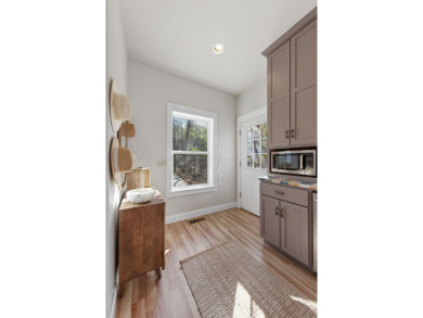 Sunny Lane, a peaceful lakefront retreat on one of Smith Lake's - photo 20
