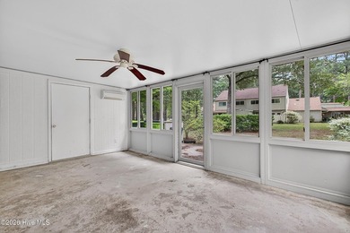 Welcome to 97 Quarterdeck, a charming, well maintained townhome - photo 21