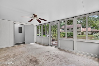 Welcome to 97 Quarterdeck, a charming, well maintained townhome - photo 22