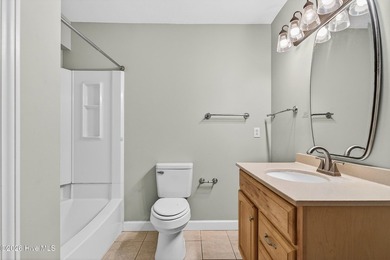 Welcome to 97 Quarterdeck, a charming, well maintained townhome - photo 32