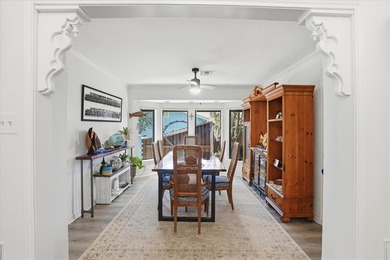 Experience the ultimate in coastal living in this stunning bay - photo 15