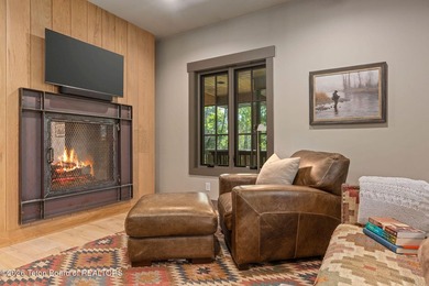 Extensively remodeled in 2022, this 7BD/6BA home offers over 6 - photo 15