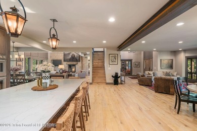 Extensively remodeled in 2022, this 7BD/6BA home offers over 6 - photo 19