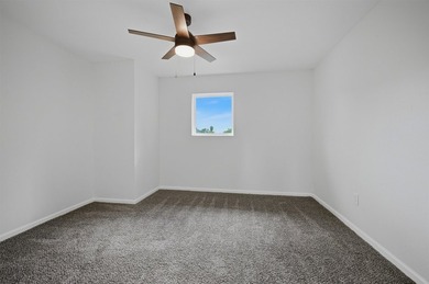 Move in or Investment Ready Lake Home with views of the lake! - photo 31