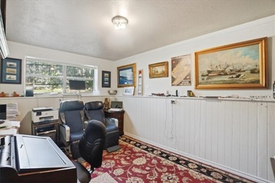 Experience the ultimate in coastal living in this stunning bay - photo 33