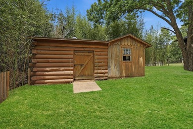 Move in or Investment Ready Lake Home with views of the lake! - photo 36