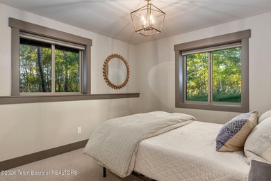 Extensively remodeled in 2022, this 7BD/6BA home offers over 6 - photo 40