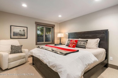 Extensively remodeled in 2022, this 7BD/6BA home offers over 6 - photo 42