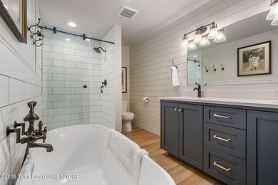 Extensively remodeled in 2022, this 7BD/6BA home offers over 6 - photo 44