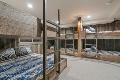 Extensively remodeled in 2022, this 7BD/6BA home offers over 6 - photo 47