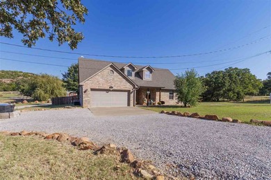 Lake Lawtonka Home For Sale in Medicine Park Oklahoma