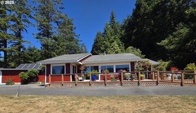 Rogue River Home For Sale in Gold Beach Oregon