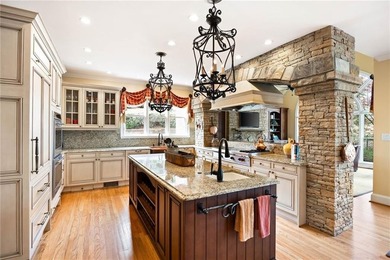 ***Huge price reduction*** This four-sided brick traditional - photo 13