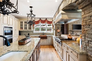 ***Huge price reduction*** This four-sided brick traditional - photo 16