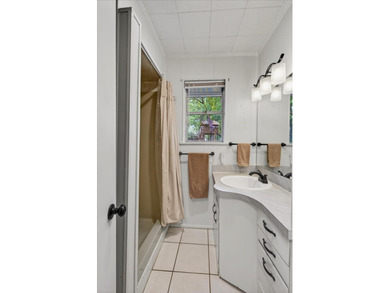 Enjoy lakefront living in this 3-bedroom, 2-bath home located in - photo 16