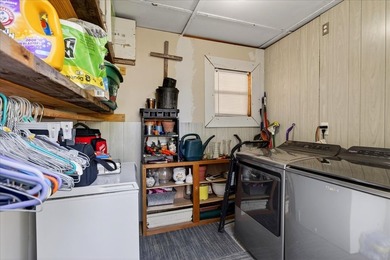 Enjoy lakefront living in this 3-bedroom, 2-bath home located in - photo 18
