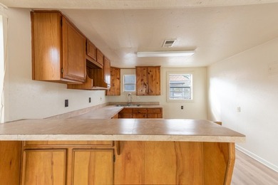 RENOVATED AND MOVE-IN READY WATERFRONT HOME AT LAKE CORPUS - photo 10