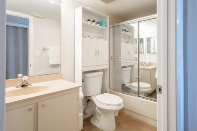 Welcome to this spacious and well-maintained 2-bedroom, 2-bath - photo 20