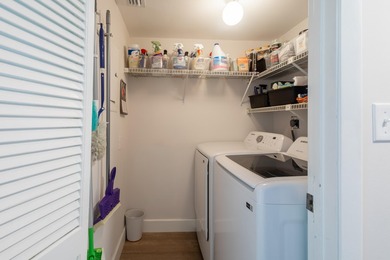 Welcome to this spacious and well-maintained 2-bedroom, 2-bath - photo 21