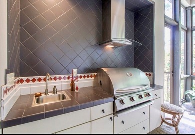 An extraordinary Transitional European estate in Southbridge - photo 25
