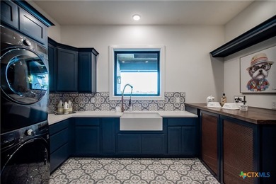 Welcome to 499 Dayspring, an award-winning 7,433 sq. foot luxury - photo 27