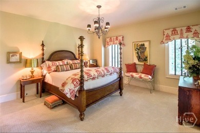 An extraordinary Transitional European estate in Southbridge - photo 33