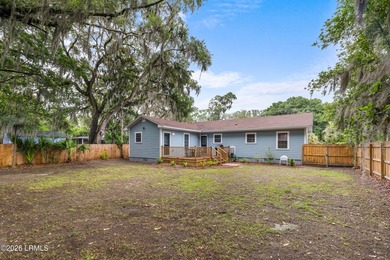 Completely renovated in 2024, this charming 3-bedroom, 2.5-bath - photo 35