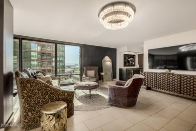 Stunning 2,393 SF End-Corner Residence in the Biltmore Area