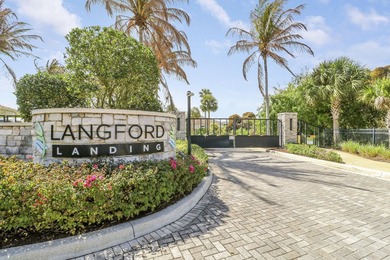 PRIVACY ABOUNDS IN THIS CUL-DE-SAC POOL HOME NESTLED ON AN - photo 3
