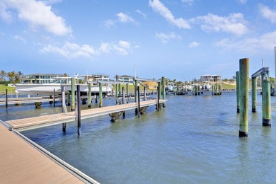 PRIVACY ABOUNDS IN THIS CUL-DE-SAC POOL HOME NESTLED ON AN - photo 5
