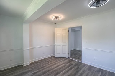 Location, location, location! This versatile commercial property - photo 11