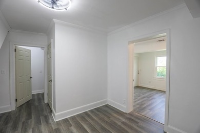 Location, location, location! This versatile commercial property - photo 13