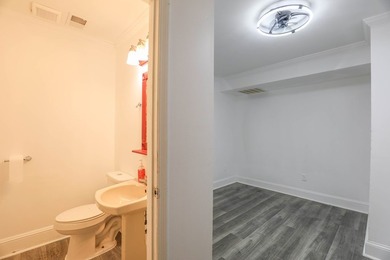 Location, location, location! This versatile commercial property - photo 14