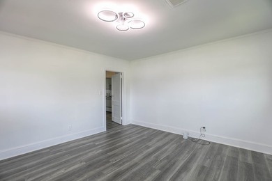 Location, location, location! This versatile commercial property - photo 26