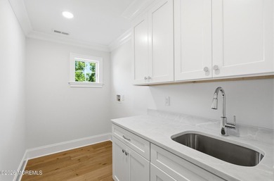 Experience exceptional luxury in this custom-built luxury - photo 36