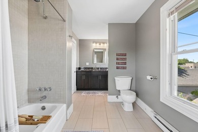 Opportunity meets flexibility at 26 Adelaide Street. This - photo 36