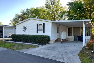 THIS HOME IS ON LEASED LAND WITH A MONTHLY LOT RENT OF $632 AND - photo 3