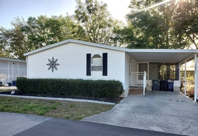 THIS HOME IS ON LEASED LAND WITH A MONTHLY LOT RENT OF $632 AND - photo 4