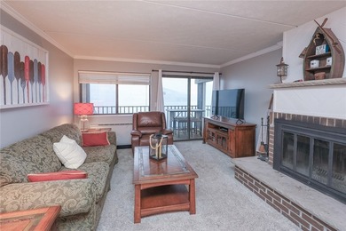 Enjoy lake living with no maintenance and low taxes. Updated 2 - photo 7