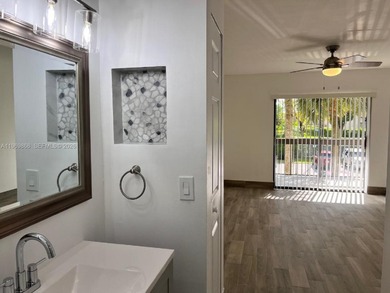 !! BEAUTIFUL & TOTALLY RENOVATED 2/2 APARTMENT IN DESIRABLE