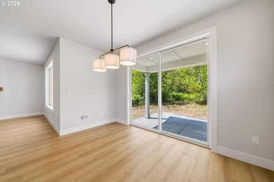 Beautiful new Traditional home backing to serene greenspace - photo 11