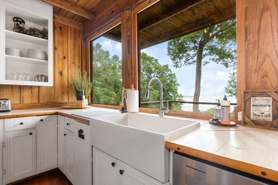 Lake Sam Rayburn Living at Its Best! This beautifully updated - photo 12