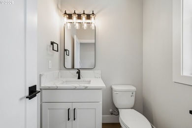 Beautiful new Traditional home backing to serene greenspace - photo 12