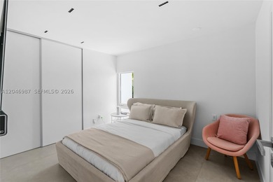 Step into this tastefully fully renovated 4 bedroom, 3.5 - photo 18