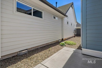 The PRAIRIE HARVEST floorplan by Brighton offers stylish - photo 23