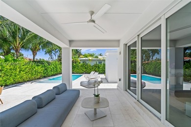 Step into this tastefully fully renovated 4 bedroom, 3.5 - photo 25