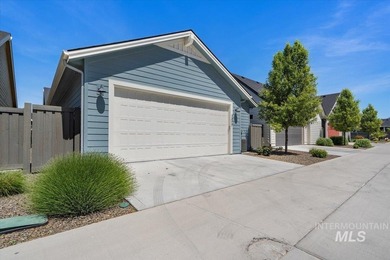 The PRAIRIE HARVEST floorplan by Brighton offers stylish - photo 28
